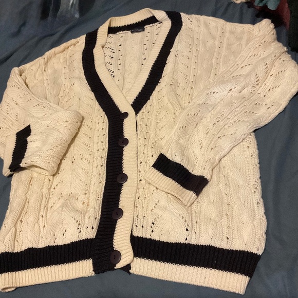 DANIEL HECHTER    PARIS  ORIGINAL CARDIGAN  VINTAGE - Picture 1 of 12